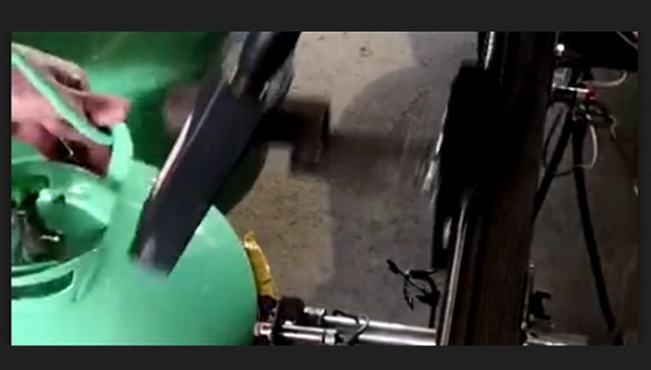 鋼瓶廠打標(biāo)應(yīng)用視頻